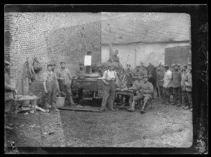Feldküche der 10. Kompanie bei Éterpigny (Dep. Somme, Frankreich)
