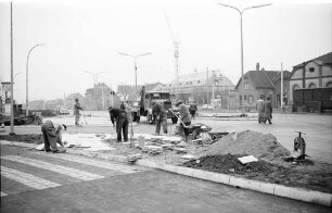 Vorletzte Arbeiten an der umgestalteten Herrenalber Straße.
