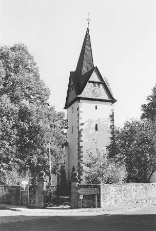 Evangelische Kirche (Kirche, ev.); Hasselroth, Hauptstraße 24