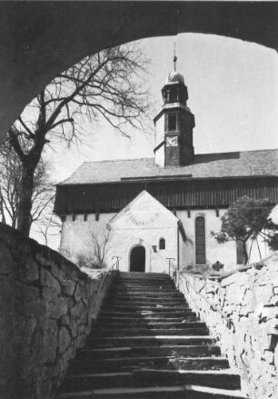 Dörnthal (Kreis Marienberg). Blick auf die Dorfkirche