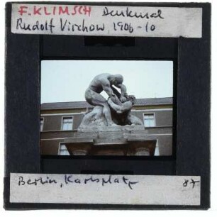 Berlin, Rudolf Virchow Denkmal