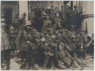 Italienische Kriegsgefangene im Lager Cividale