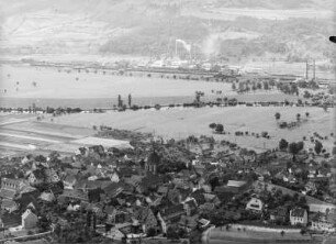 Saaletal, Blick über Lobeda und die Saale auf das Zementwerk Göschwitz