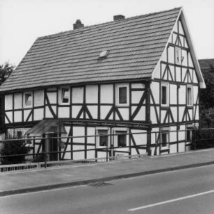 Meinhard, Eschweger Straße 4