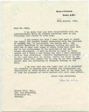 Handsignierter Brief des britischen Labourpolitikers und späteren Premieministers Harold Wilson an einen Bürger der Bundespreublik u.a. zur Berliner Mauer