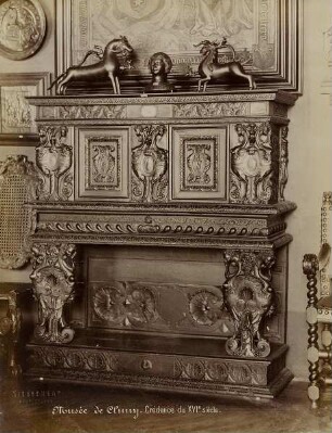Musée de Cluny. Crédence du XVI.e siècle