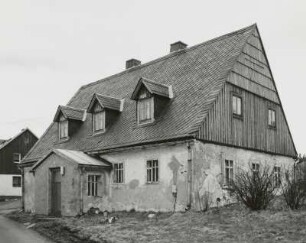 Wohn- und Wirtschaftsgebäude, Zinnwald-Georgenfeld