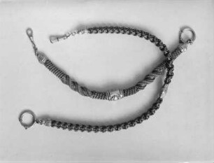 Zwei Armbänder aus Haargeflecht mit Goldmontierung