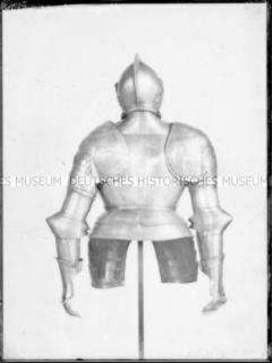 Halbharnisch des Markgrafen Johann von Brandenburg-Küstrin, Rückseite
