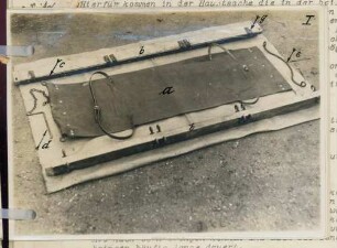 Foto von einer Einrichtung für Lastkraftwagen zum Transport von Verwundeten