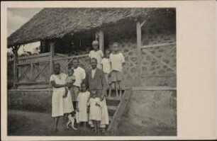 Filipo Ndschau, Hauptlehrer am Seminar in Marangu am Kilimandjaro (Ostafrika)