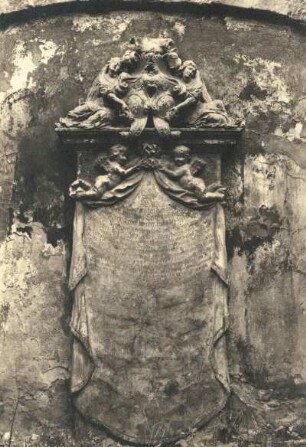 Grabmal e. Unbekannten : Grabmal e. Unbekannten. Sandstein. Dresden, Eliasfriedhof