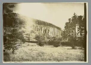 Scheibenberg/Erzgebirge. Basaltsäulen "Orgelpfeifen" am Scheibenberg