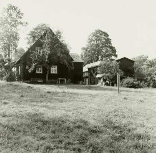 Raun, Hof