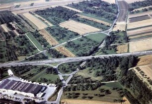 Behelfsausfahrt Kirchheim-West Landschaft nach dem Autobahnbau.