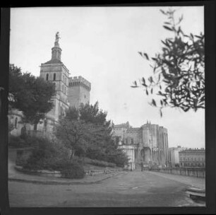 Der Papstpalast in Avignon