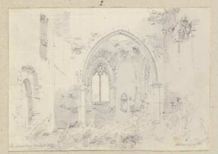 Eingezogener gotischer Chor einer Kirchenruine bei Reichenberg im Odenwald