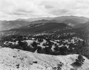 Gebirgslandschaft bei Sante Fé : Blick auf die Gebirgslandschaft östlich von Santa Fé