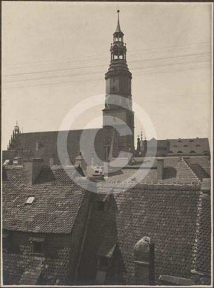 Dach und Turm des Rathauses Breslau