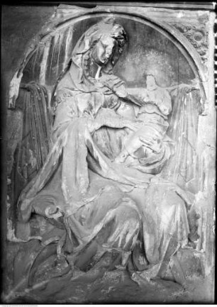 Fonte Gaia, Madonna mit Kind