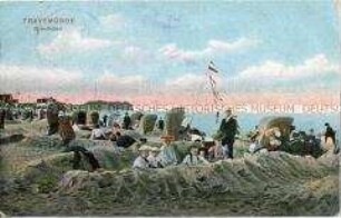 Badegäste am Strand von Travemünde