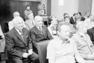 Freiburg: Regierungspräsidium; Filmvorführung: Oberrheinischer Narrentag 1975