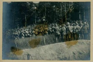 Fotos von der Vorführung einer Durchbruchsschlacht in Anwesenheit des Führers der Heeresgruppe Herzog Albrecht von Württemberg