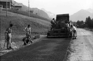 Walserschanz: Straßenbau, Maschine