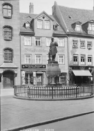 Peter-Henlein-Brunnen