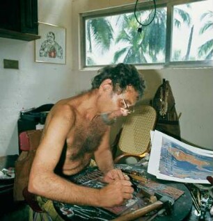 Salvador (Bahia). Der Maler und Graphiker Hansen-Bahia (1915-1978) bei der Arbeit