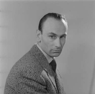 Porträtaufnahmen des Schauspielers Rudolf Wessely : Porträt des Schauspielers Rudolf Wessely