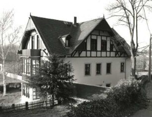 Dresden-Loschwitz, Calberlastraße 2. Wohnhaus (ehemals von J. Hegenbarth) (um 1900)