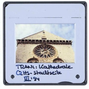 Trani, Kathedrale San Nicola Pellegrino : Südliche Querhausstirn (Stadtseite)