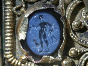 Gemme: Satyr mit Traube und Panther