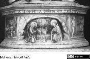 Marienstatue, genannt Madonna Bianca, Anbetung des Kindes, Stigmatisation des heiligen Franziskus, der heilige Sebastian und weitere Heilige