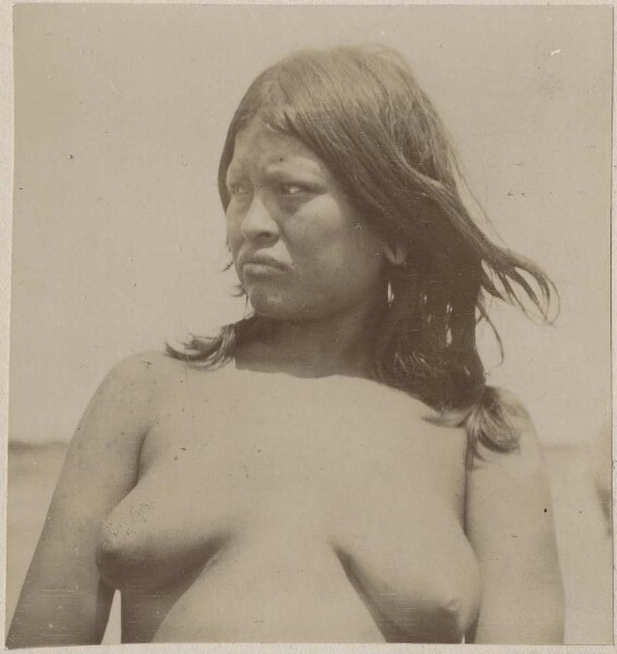 Guisnay-Mataco woman