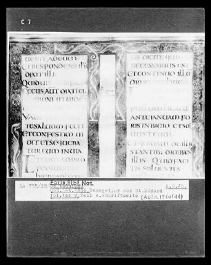 Evangeliar aus Saint-Médard in Soisson — Evangeliar aus Saint-Médard in Soisson, Folio 104versoTextblatt