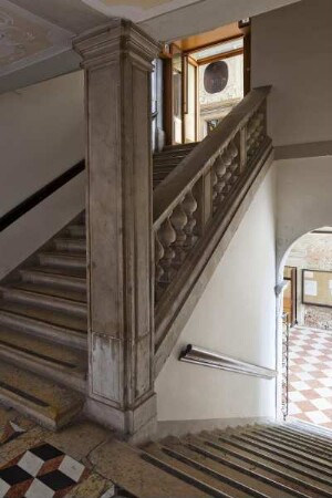 Palazzo Tron — Treppenhaus