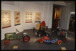 Sonderausstellung zu Tretautos, 2000, Ausstellungsraum