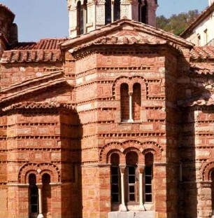 Osios Lukas. Kloster. Theotokos-Kirche, Ziegelornamentik der Apsiden