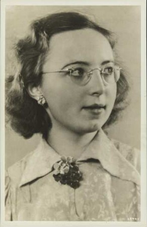 [Charlotte Thiel]