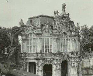 Wallpavillon