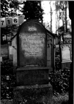 Grabstein 716
