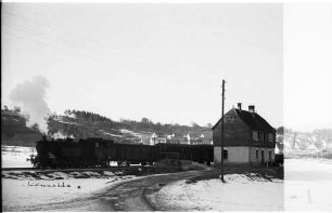 Lok 15 in Veringenstadt, Bahnhofsgebäude erbaut 1908, umgebaut 2000 durch Triebfahrzeugführer Rupert Stauß