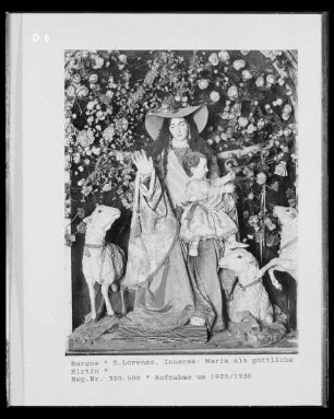 Sitzende Madonna als Hirtin