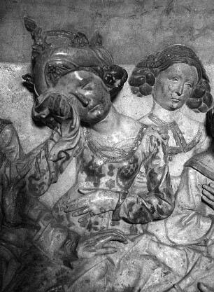 Grabmal für Kaiser Heinrich II. und Kaiserin Kunigunde : Grabmal für Kaiser Heinrich II. und Kaiserin Kunigunde. Solnhofener Stein (1499-1513; T. Riemenschneider). Detail mit Trauernden. Bamberg, Dom Sankt Peter und Georg, Langhaus