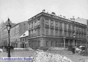 Französische Straße 46 Ecke Charlottenstraße, Weinhandlung Lutter und Wegner