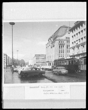 Düsseldorf. Alleestraße mit Breidenbacher Hof