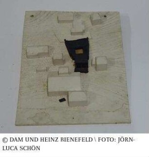 Zahnarztpraxis Dr. Hoederath - Vorentwurf, Modell der Gebäudes mit Umgebung