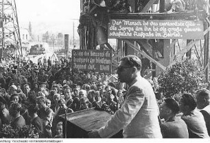 Freital-Döhlen. Edelstahlwerk Döhlen, 1. August 1951
